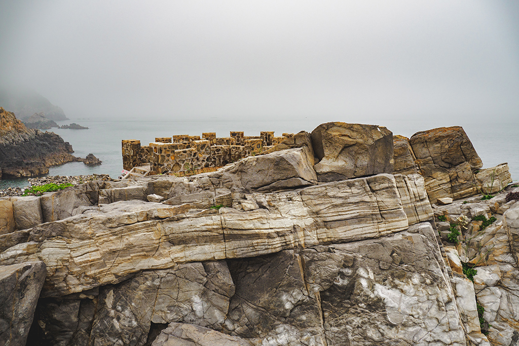 西莒菜浦澳的流紋岩