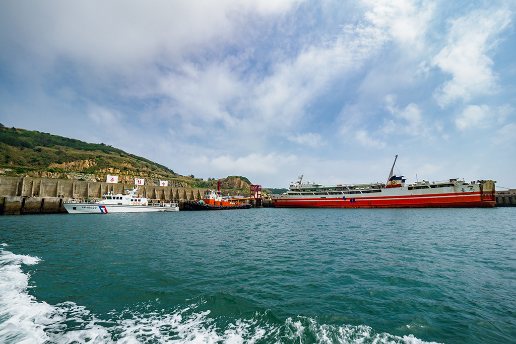 海上看東引從中柱港出發